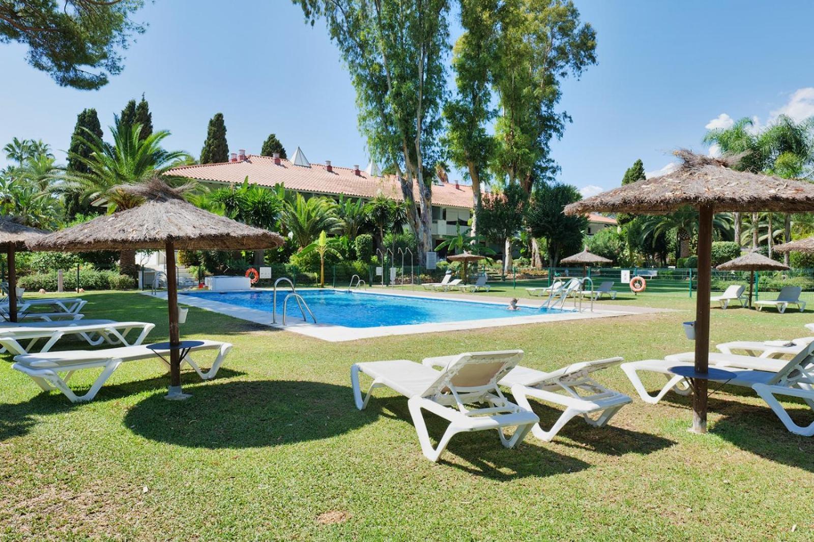 Suite Puerto Banus Con Piscina Марбелья Екстер'єр фото